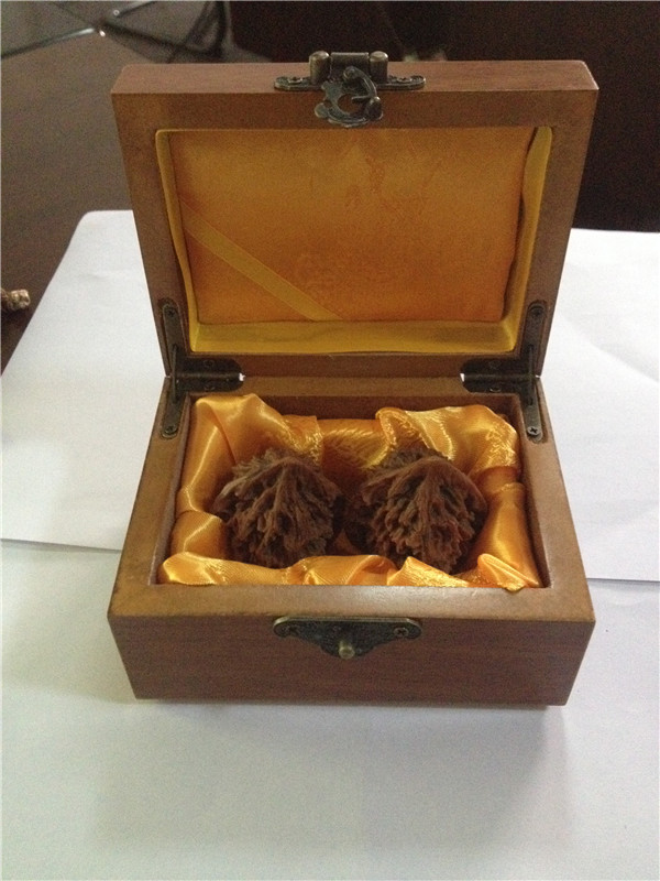 Collectables - autograph walnut exquisi..